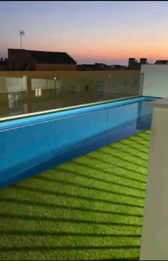 Neptuno Con Piscina A 50 Mt De La Playa Apartament *